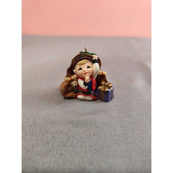 Vintage Hallmark Keepsake Curious the Elf Ornament 2001 - Picture 1 of 3